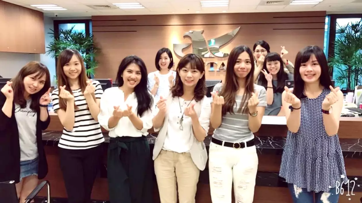 推薦台中群益期貨營業員林婉菁亮晶晶-台中市-商業金融